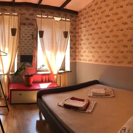 Near City Garden Apartment *